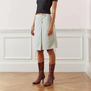 peachy den mimi midi skirt in oyster